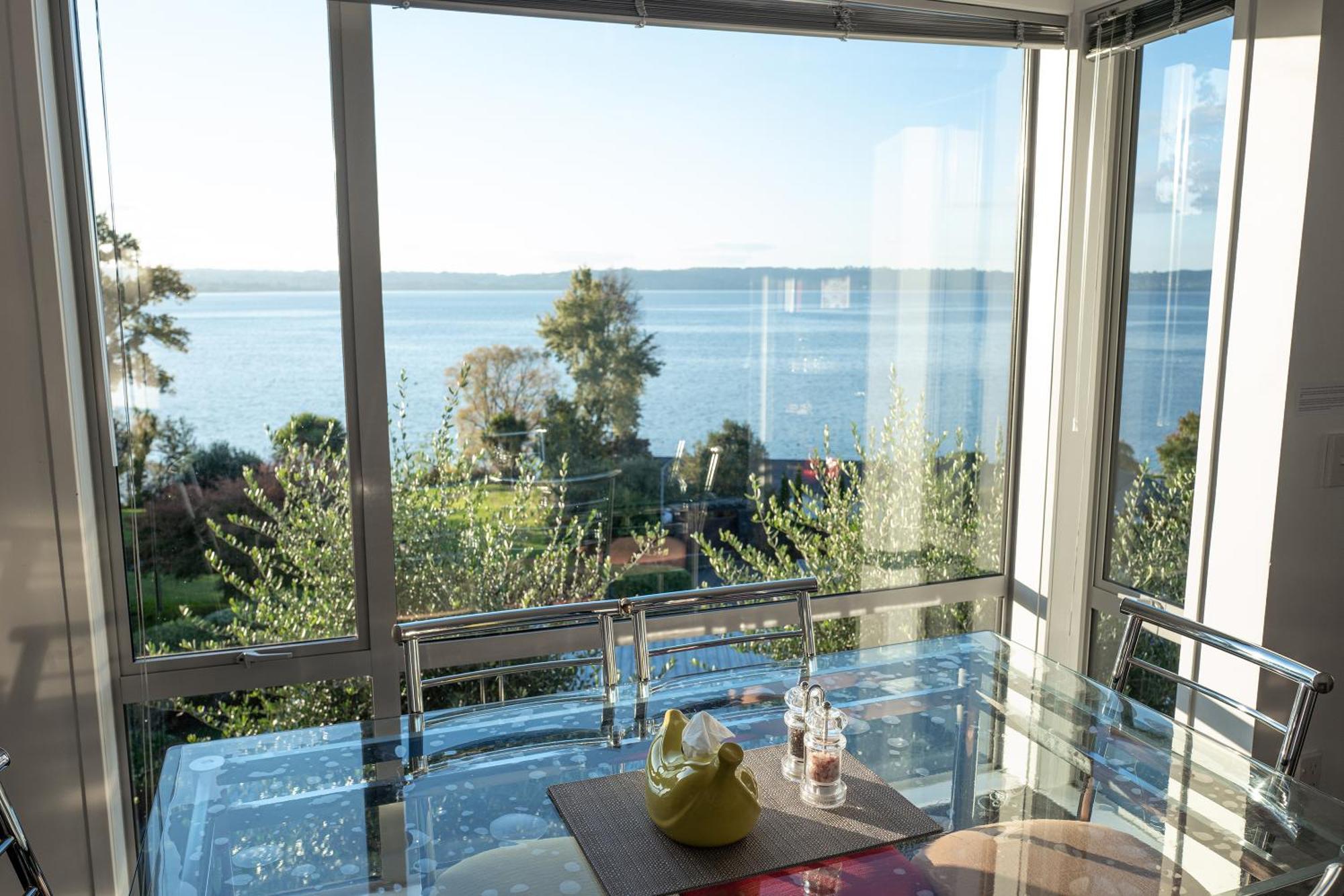 Rotorua Serenity Lakeview Retreat Esterno foto