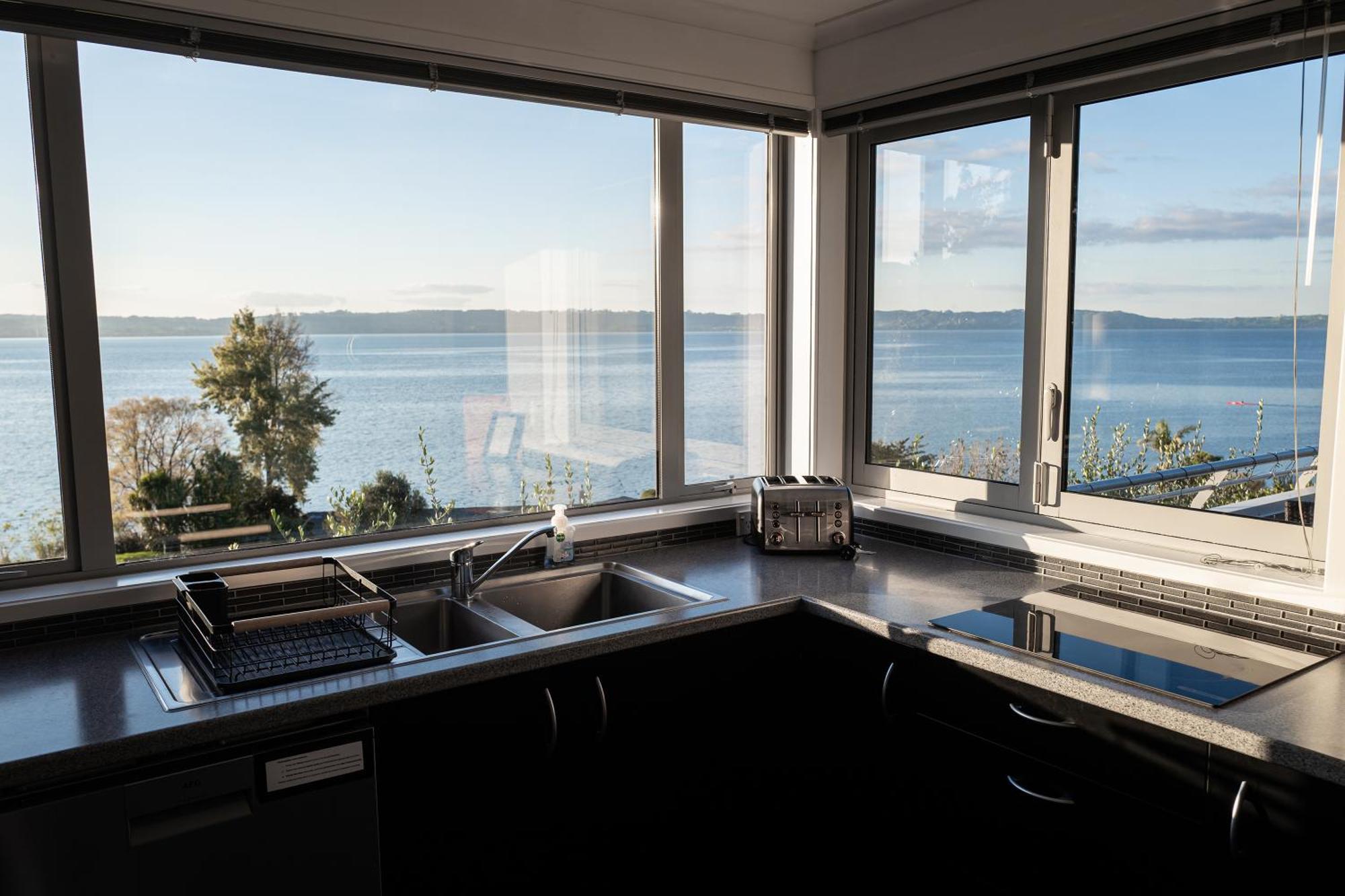 Rotorua Serenity Lakeview Retreat Esterno foto